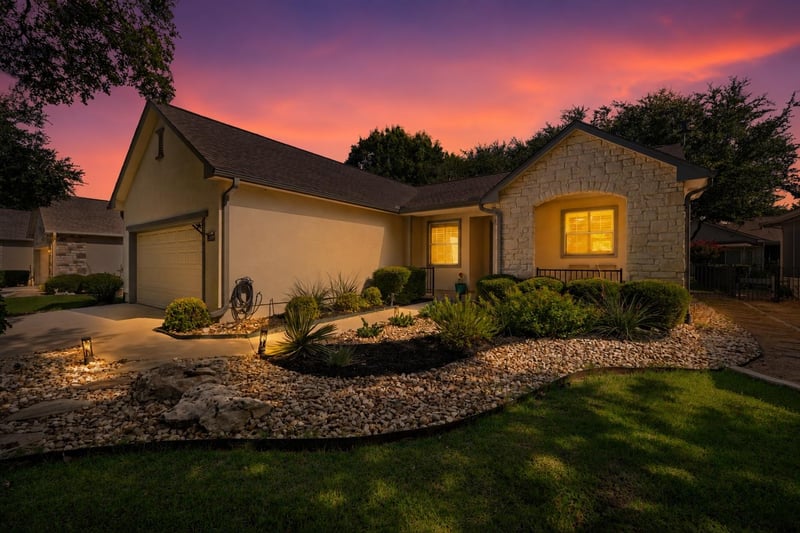 Virtual tour of 116 Harness LN
