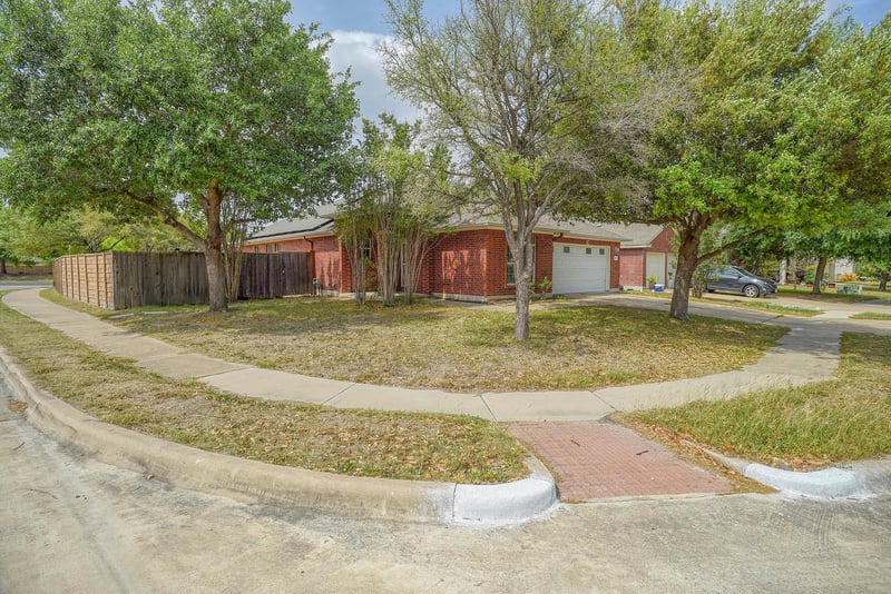 Virtual tour of 11608 Prince Phillip Way