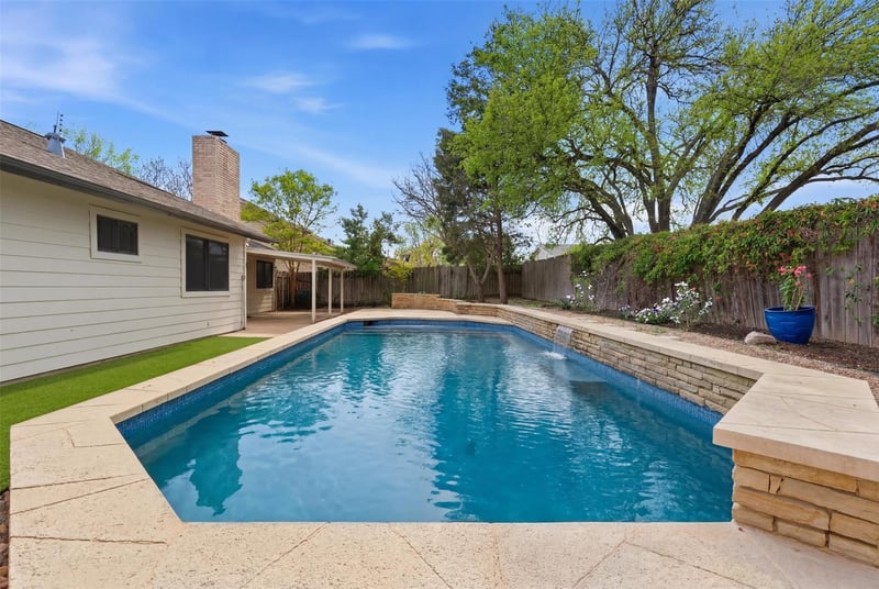 Virtual tour of 11608 Shoshone DR
