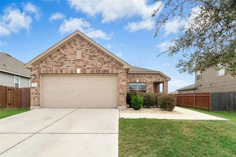 Virtual tour of 117 Schuylerville DR