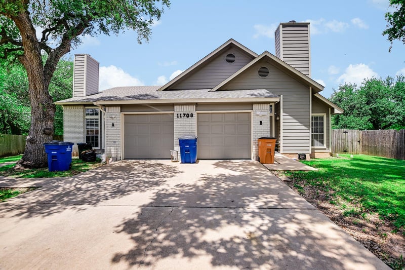 Virtual tour of 11708 KINGS VIEW CT Unit #A and B