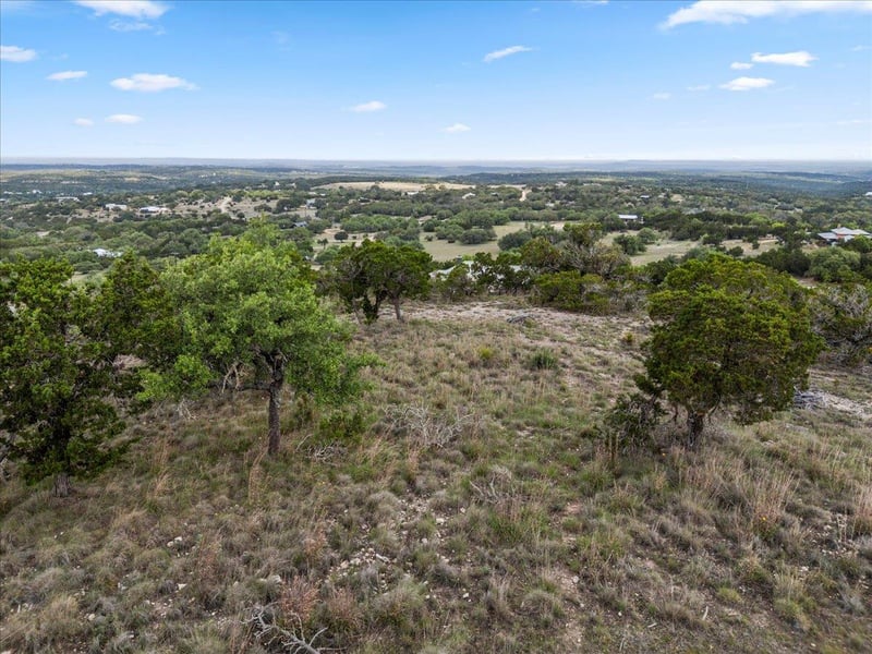Virtual tour of 1180 Old Red Ranch Rd