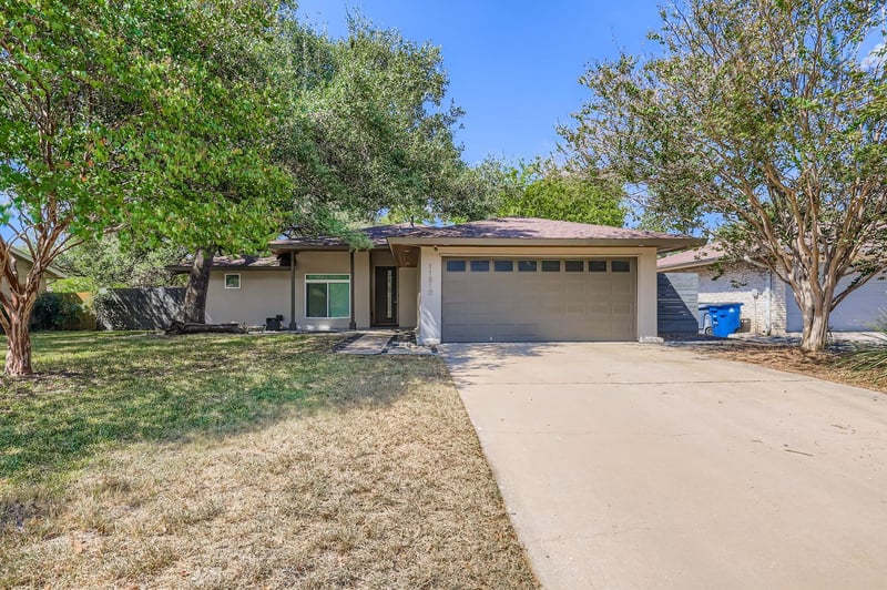 Virtual tour of 11810 Charing Cross Rd