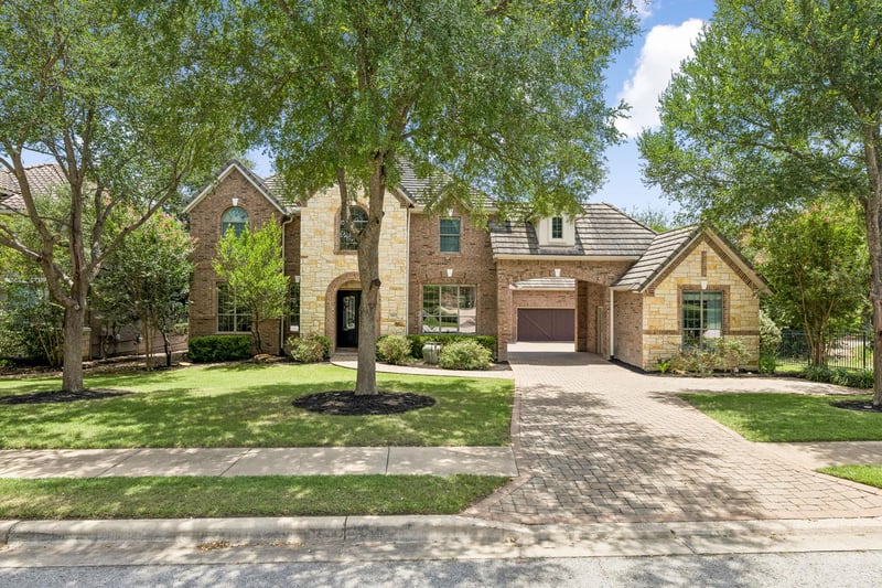 Virtual tour of 11813 Eagles Glen DR