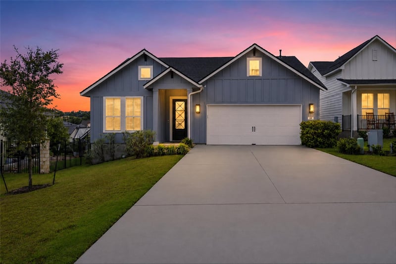 Virtual tour of 119 Twisting Crest CV