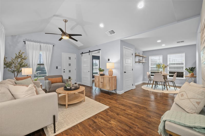 Virtual tour of 1191 Chicon ST