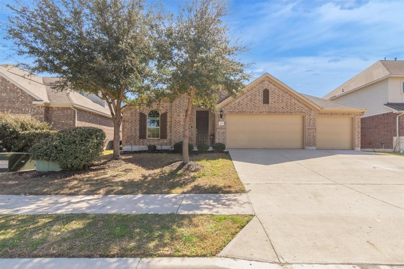Virtual tour of 120 Shirley Dr