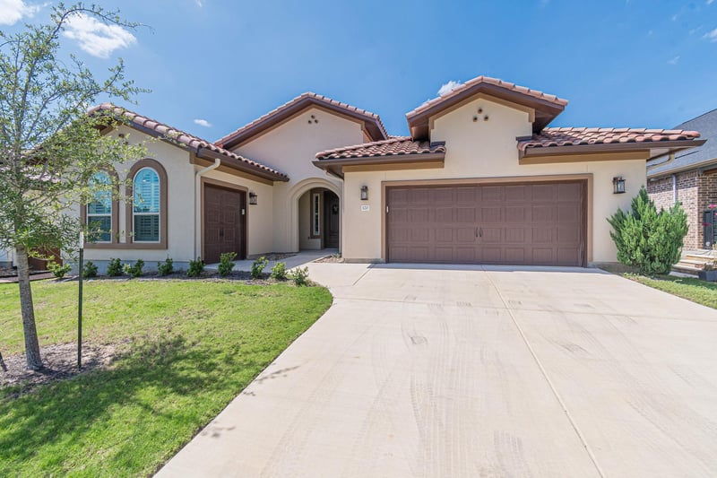 Virtual tour of 120 Sweeping Sage LN