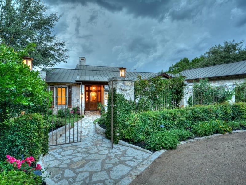 Virtual tour of 1200 Barton Creek Blvd Unit #36