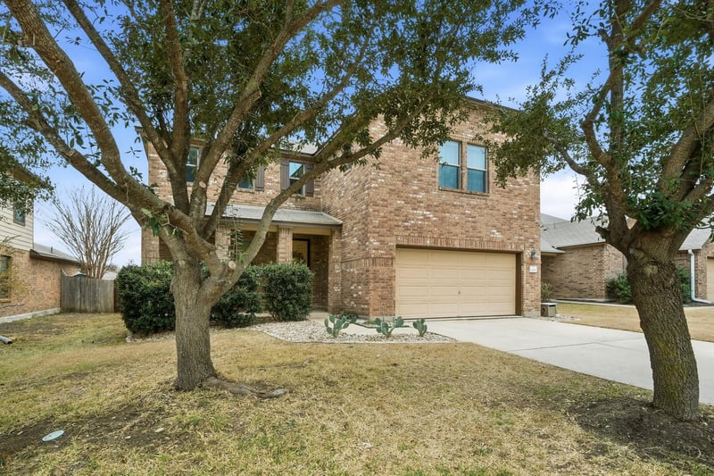 Virtual tour of 1200 Hyde Park DR