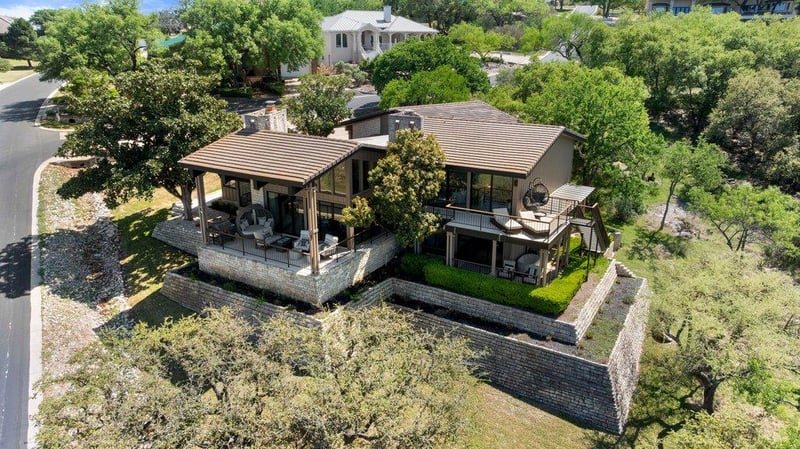 Virtual tour of 1200 Thataway