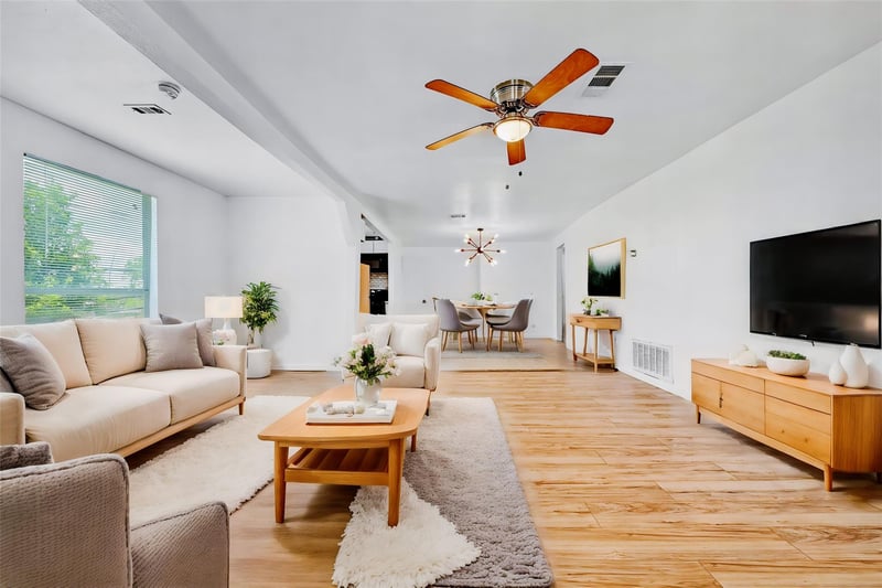 Virtual tour of 1200 Walnut Ave