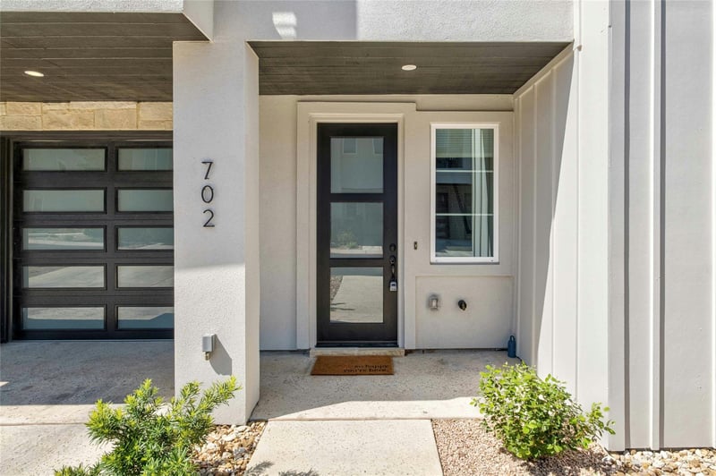 Virtual tour of 12001 Vista Parke Dr Unit #702
