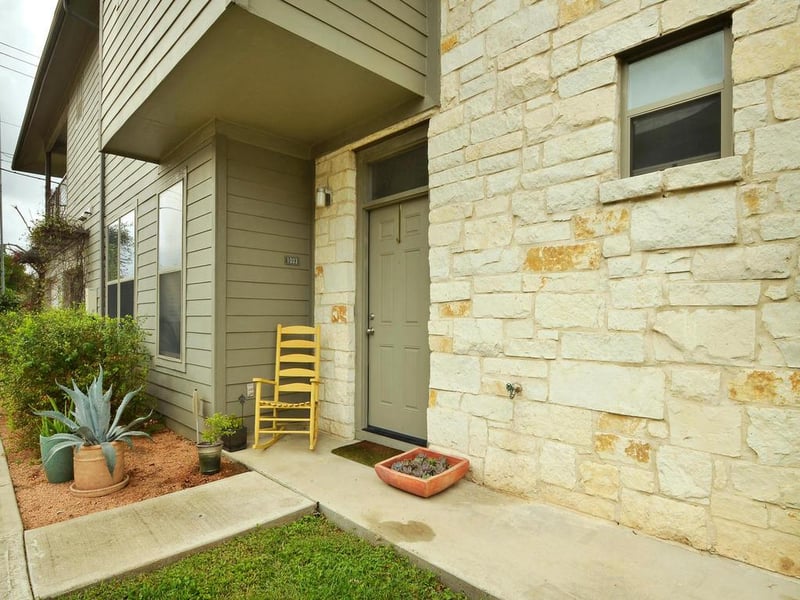 Virtual tour of 1201 Grove Blvd Unit #1003
