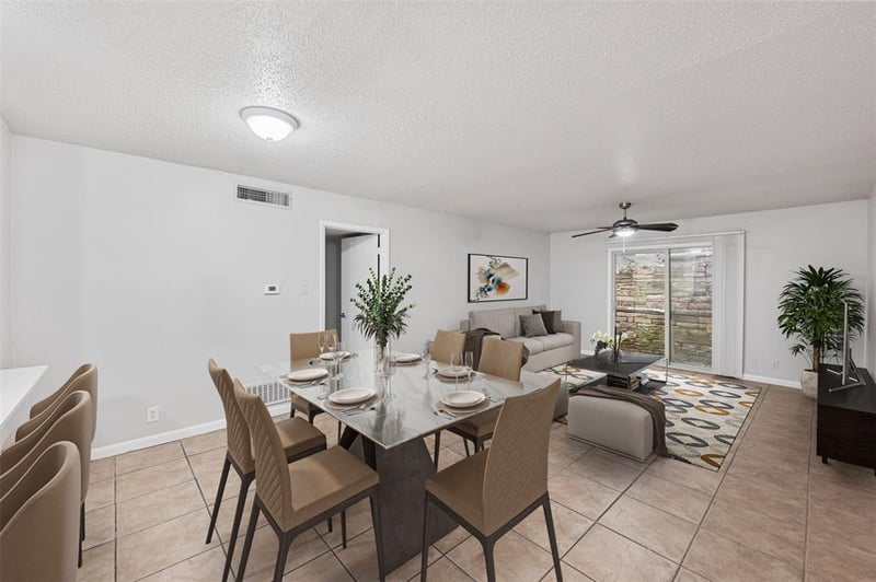 Virtual tour of 1202 Newning Ave Unit #103