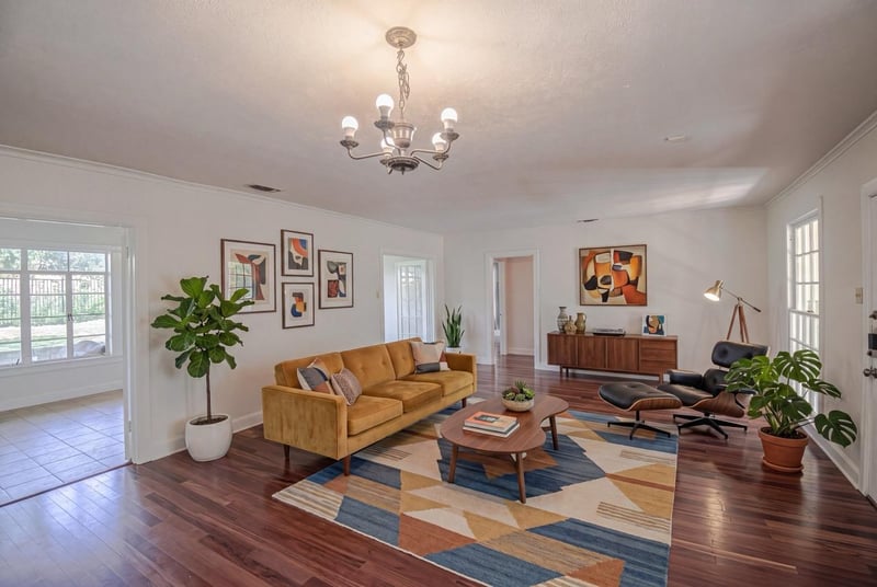 Virtual tour of 1202 Norwood RD