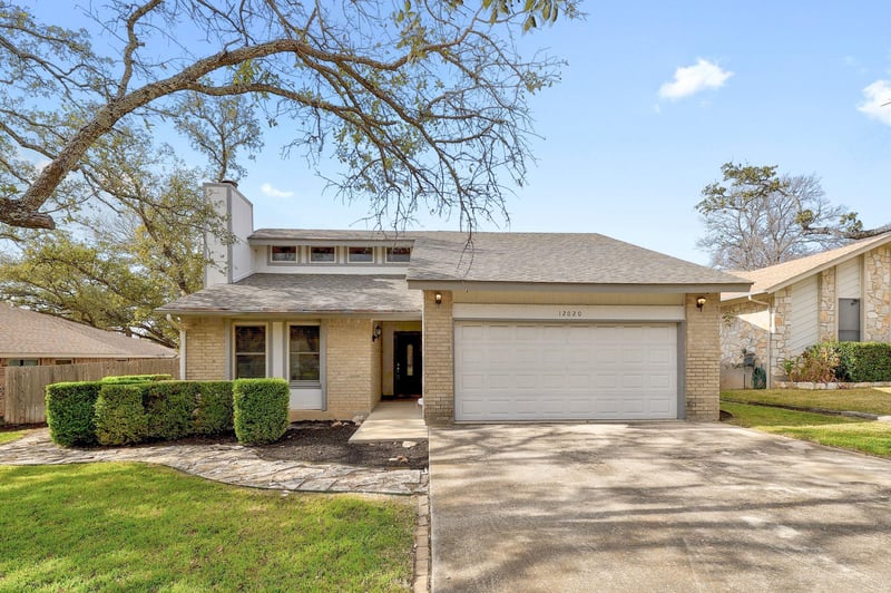 Virtual tour of 12020 Carmel Park Ln