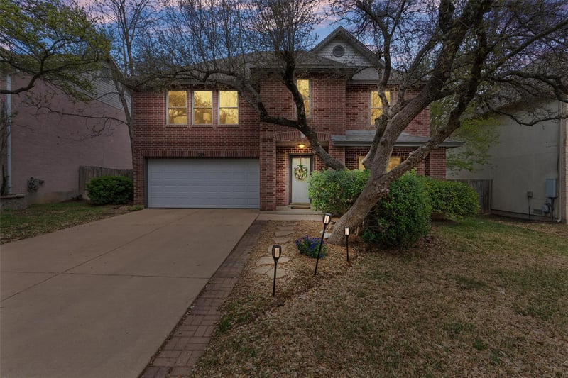 Virtual tour of 1204 Jolie Ln