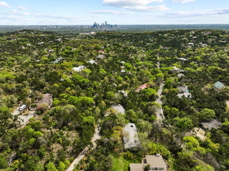 Virtual tour of 1204 Yaupon Valley RD Unit #A&B