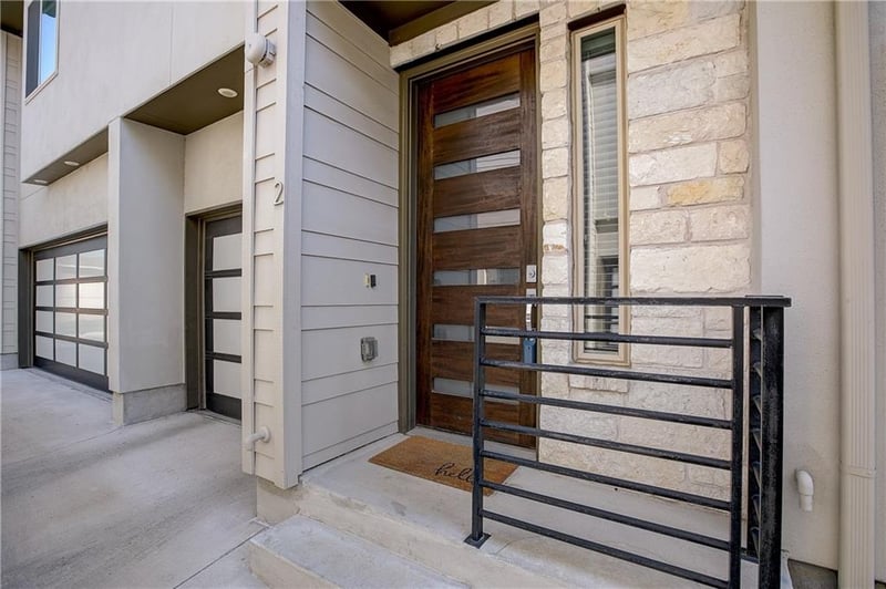 Virtual tour of 1205 Elm ST Unit #2