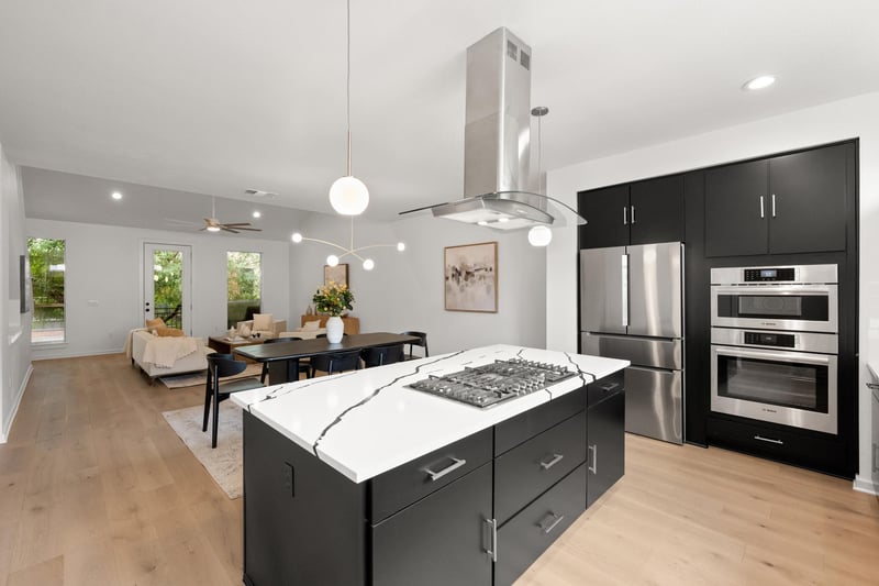Virtual tour of 1205 Kinney Ave Unit #H