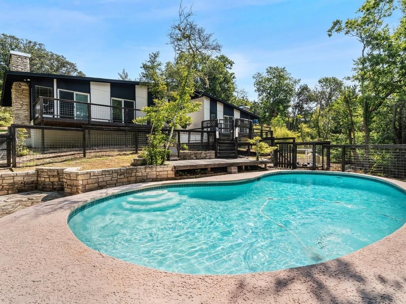 Virtual tour of 1206 Yaupon Valley RD