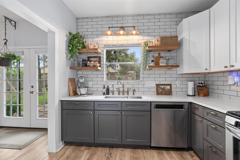 Virtual tour of 1209 York Castle DR