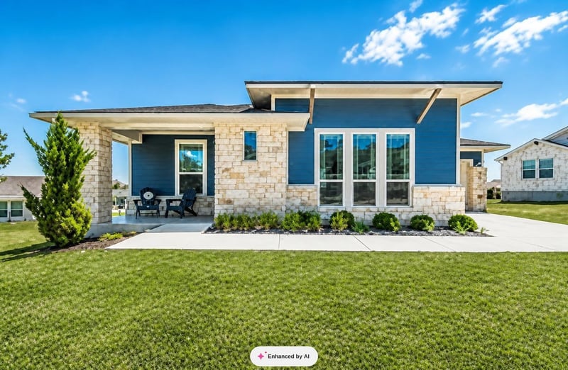 Virtual tour of 121 Charming Redbud Ln