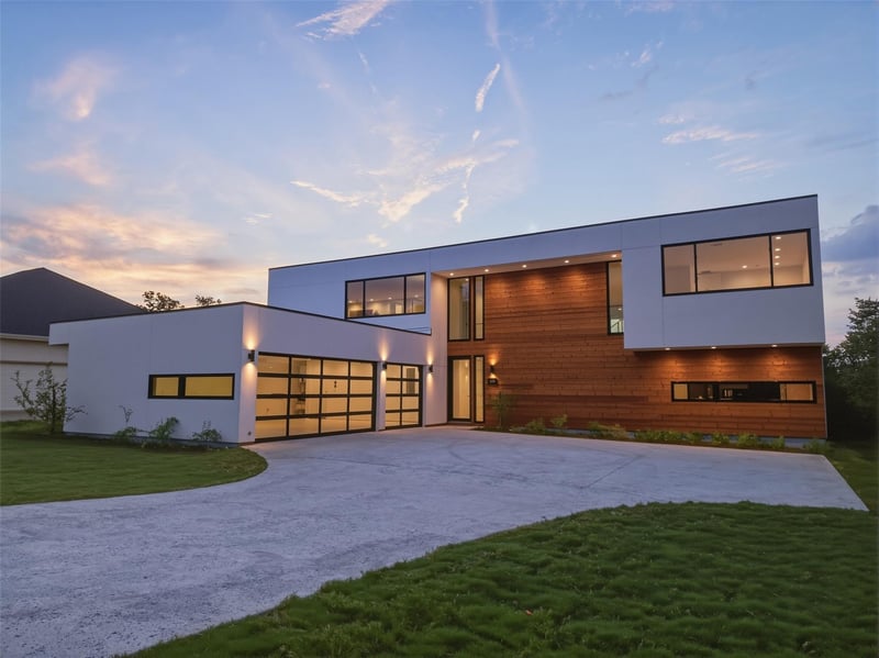Virtual tour of 121 Clubhouse Dr