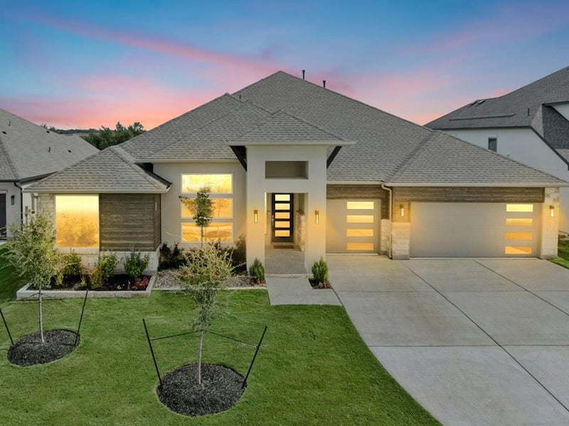 Virtual tour of 121 Irvine Pass