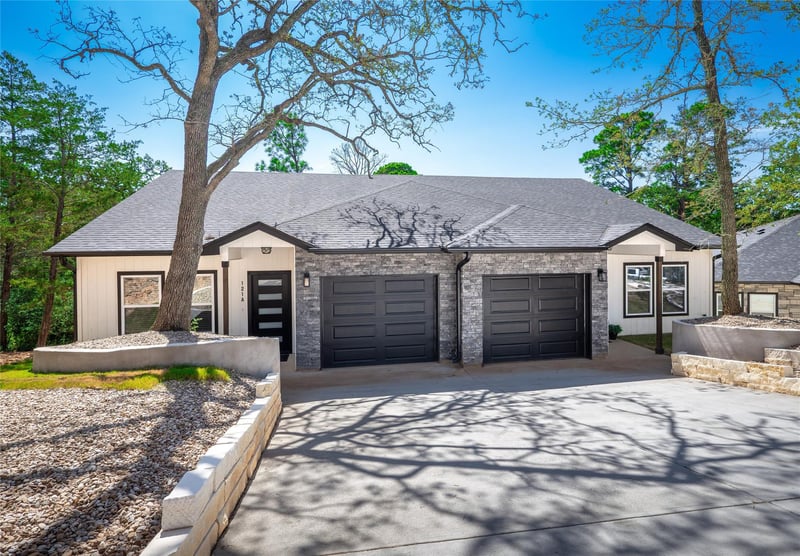 Virtual tour of 121 S Kanaio DR Unit #A & B