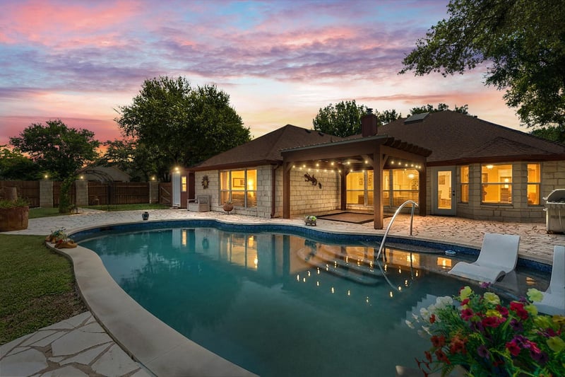 Virtual tour of 121 Winecup TRL