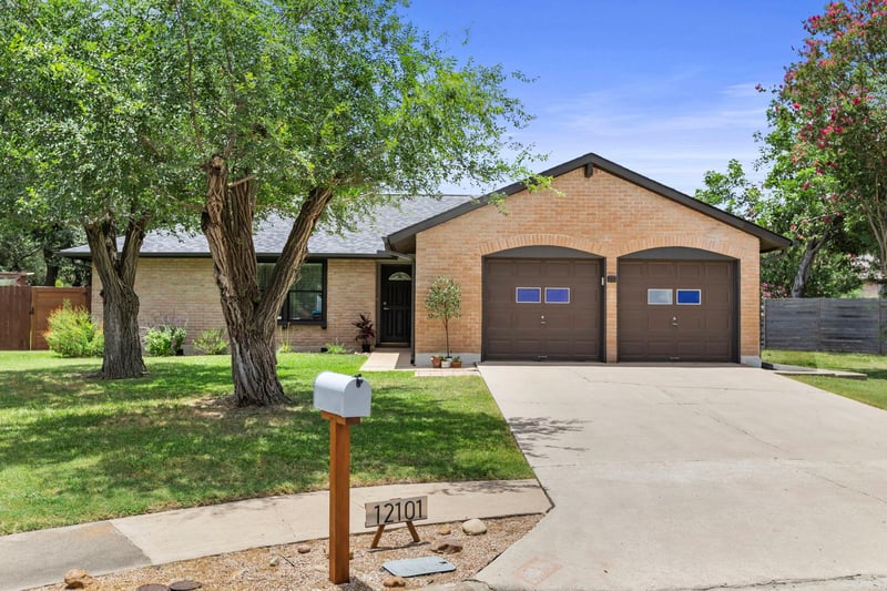 Virtual tour of 12101 Missel Thrush CT