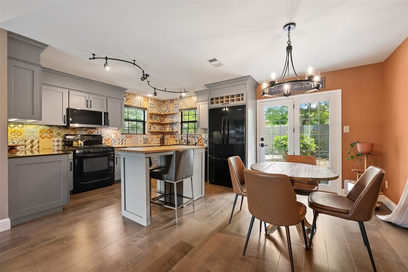 Virtual tour of 12103 Mill HOLW