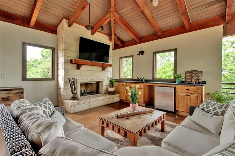 Virtual tour of 1211 Garner Ave