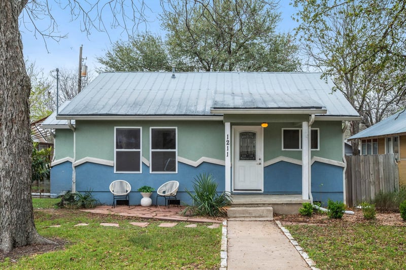 Virtual tour of 1211 Georgian ST