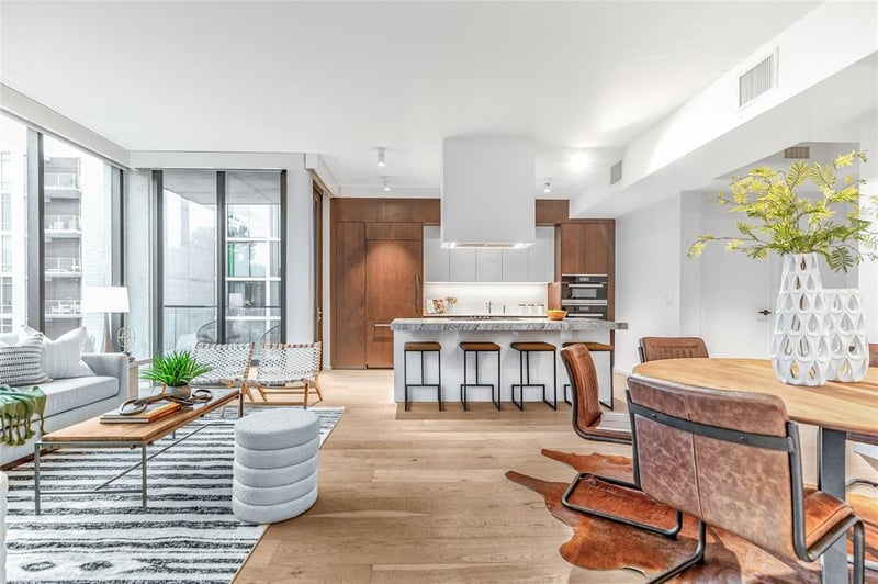 Virtual tour of 1211 W Riverside DR Unit #3D