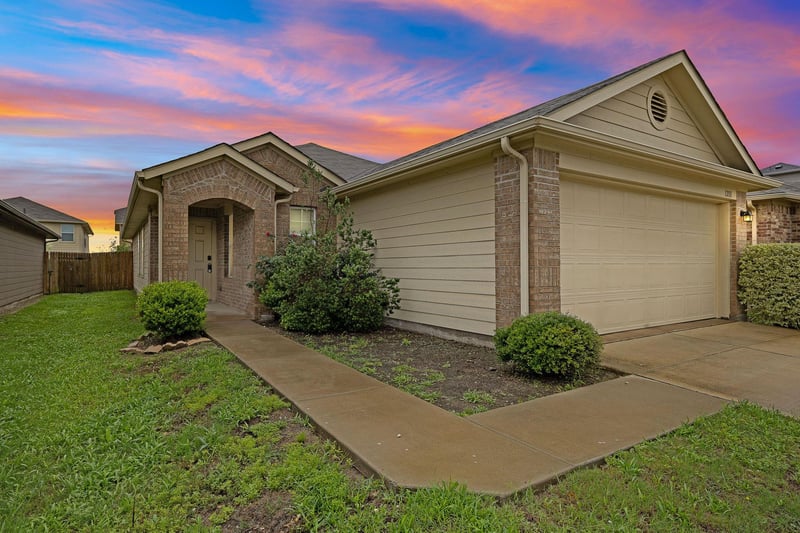 Virtual tour of 12111 Stoneridge Gap Ln