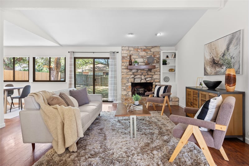 Virtual tour of 12114 Scissortail DR