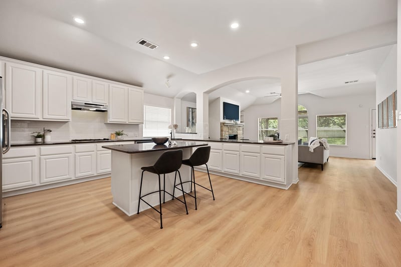Virtual tour of 1212 Grand Champion DR