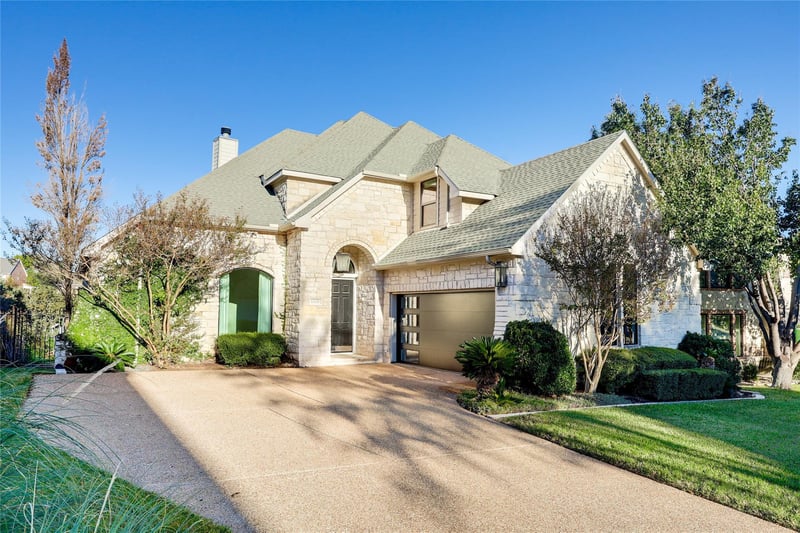 Virtual tour of 12120 Carlsbad DR