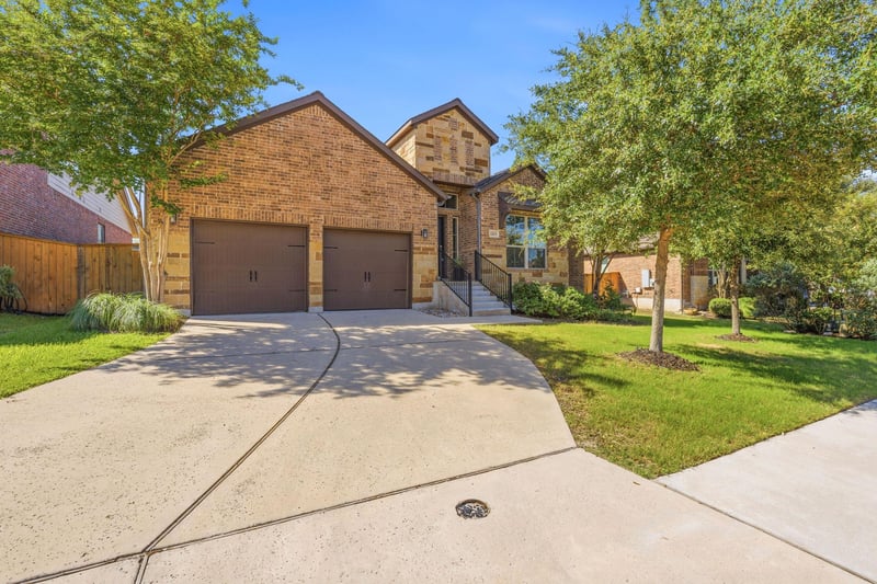Virtual tour of 1213 Lakeside Ranch RD