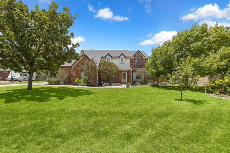 Virtual tour of 1216 Meadowild Dr