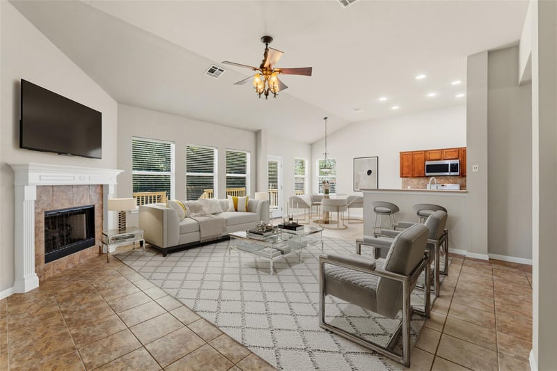Virtual tour of 1216 Willowbrook DR