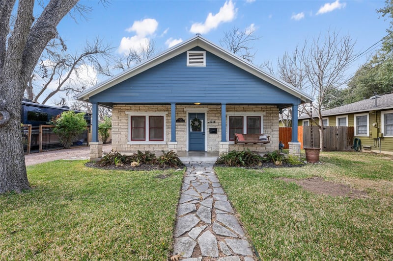 Virtual tour of 1218 S Myrtle ST
