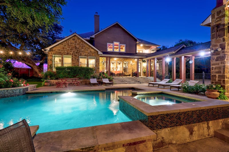 Virtual tour of 122 Dawana LN