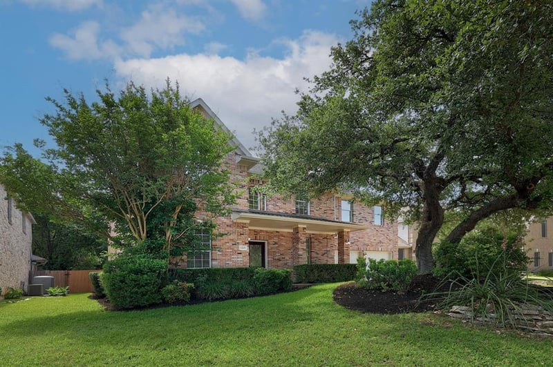Virtual tour of 12207 Carlsbad DR