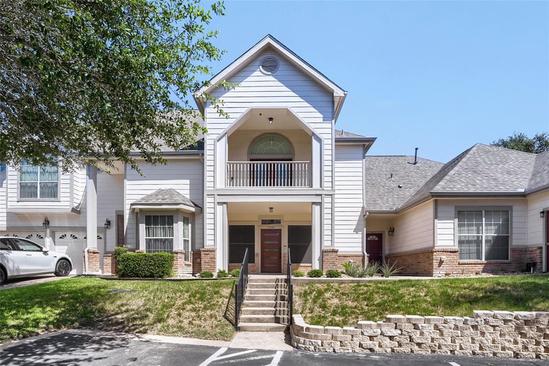 Virtual tour of 12285 Mulligan Glen CT Unit #D