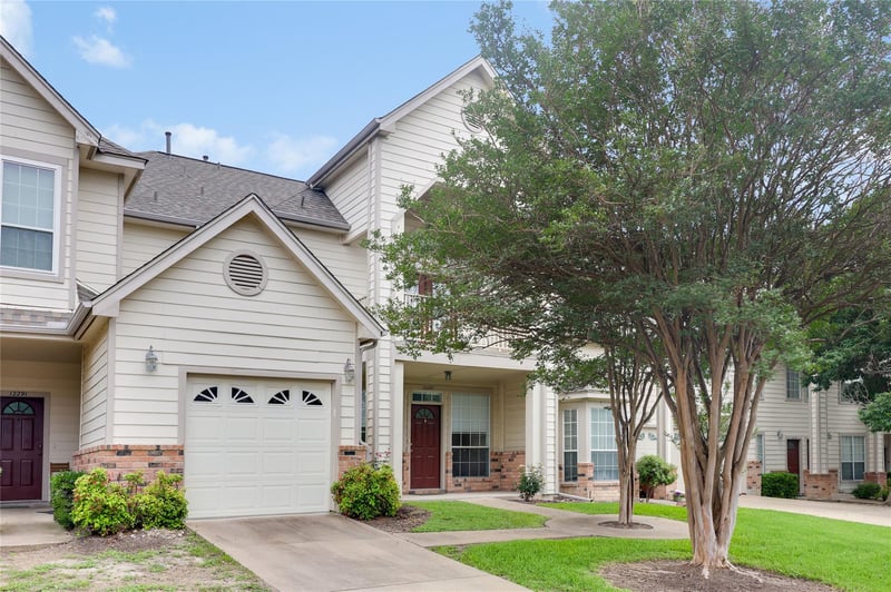 Virtual tour of 12287 Abbey Glen Ln Unit #D-1