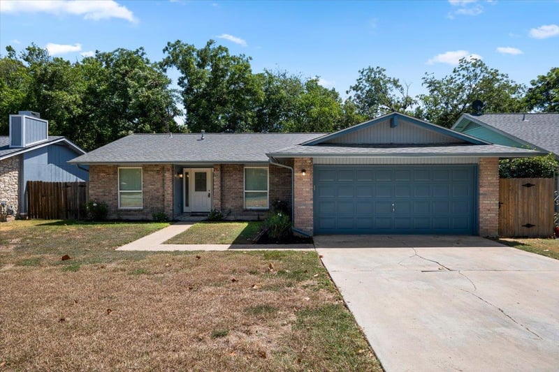 Virtual tour of 12313 Double Tree LN